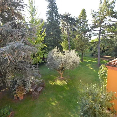 Σπίτι διακοπών Elegant In With Garden And Pool Faenza