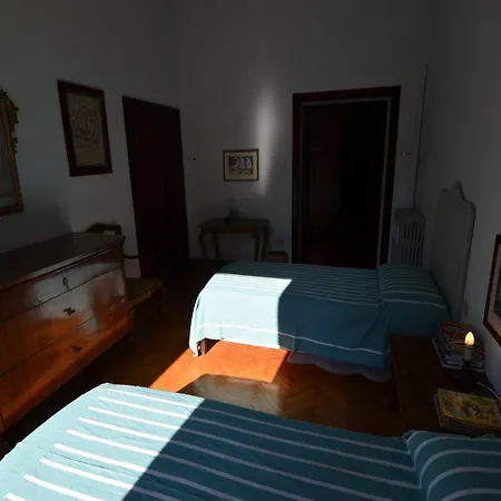 Elegant In With Garden And Pool