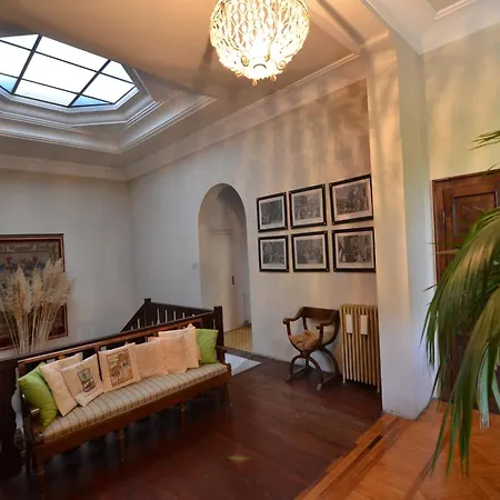 Elegant In With Garden And Pool *