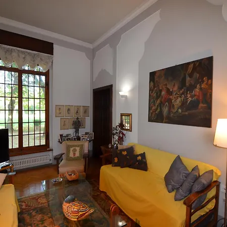 Elegant In With Garden And Pool Faenza