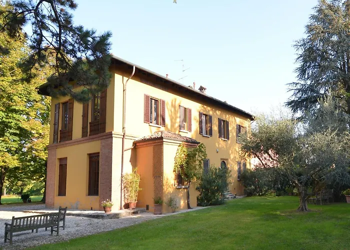 Elegant In With Garden And Pool Hébergement de vacances Faenza