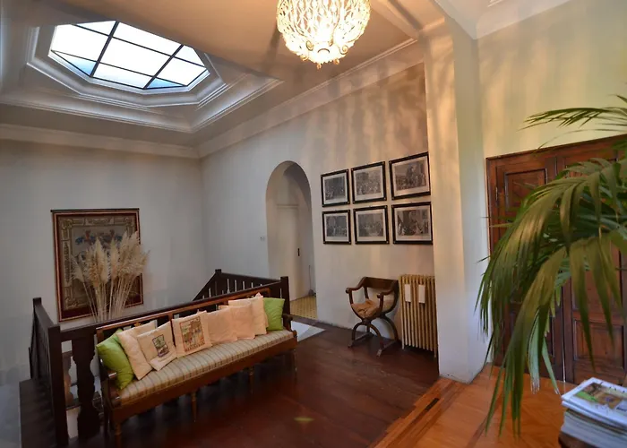 Elegant In With Garden And Pool *